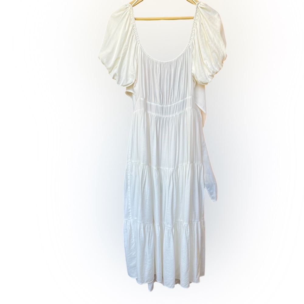 Umgee White Maxi Dress with bubble sleeves